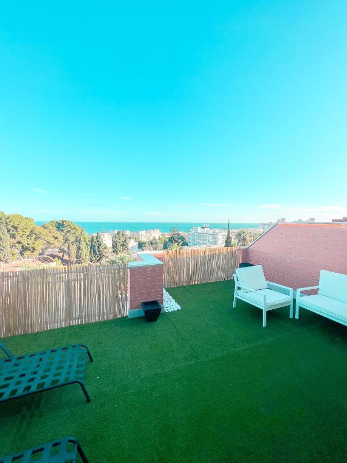 Cozy Apartment With Large Terrace Torremolinos Exterior photo